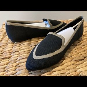 Birdies blackbird in jet